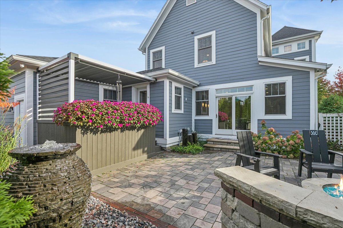 1023 Harris Road, Grayslake, IL 60030