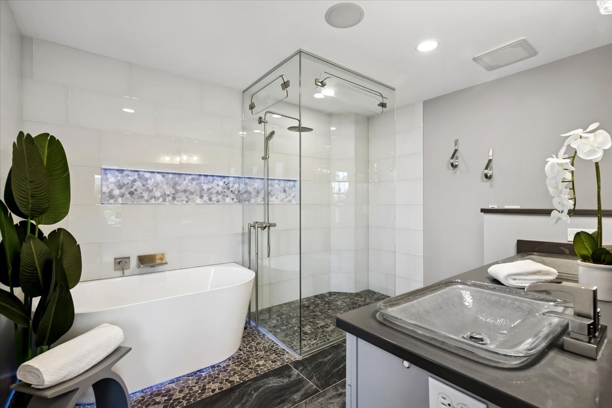 1023 Harris Road, Grayslake, IL 60030