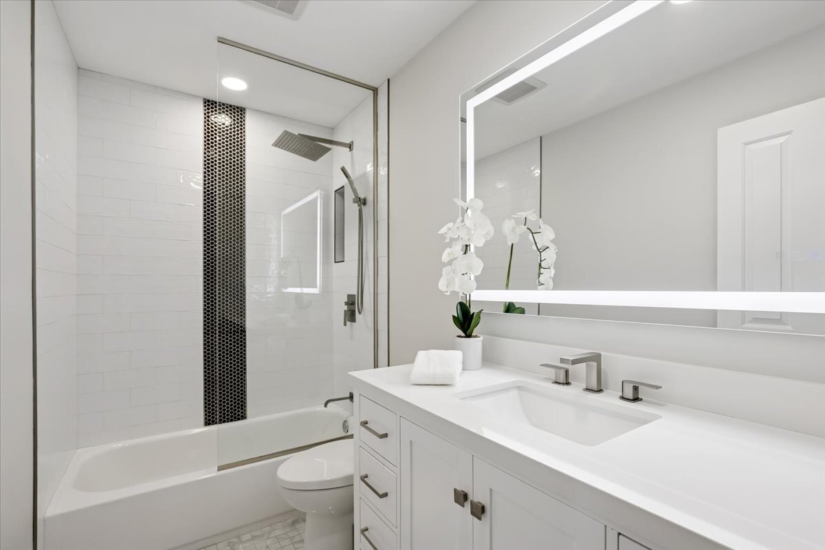 1023 Harris Road, Grayslake, IL 60030