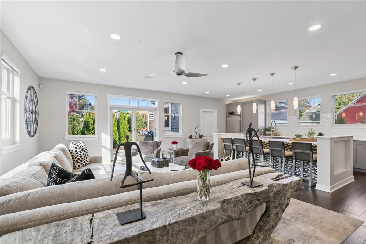 1023 Harris Road, Grayslake, IL 60030