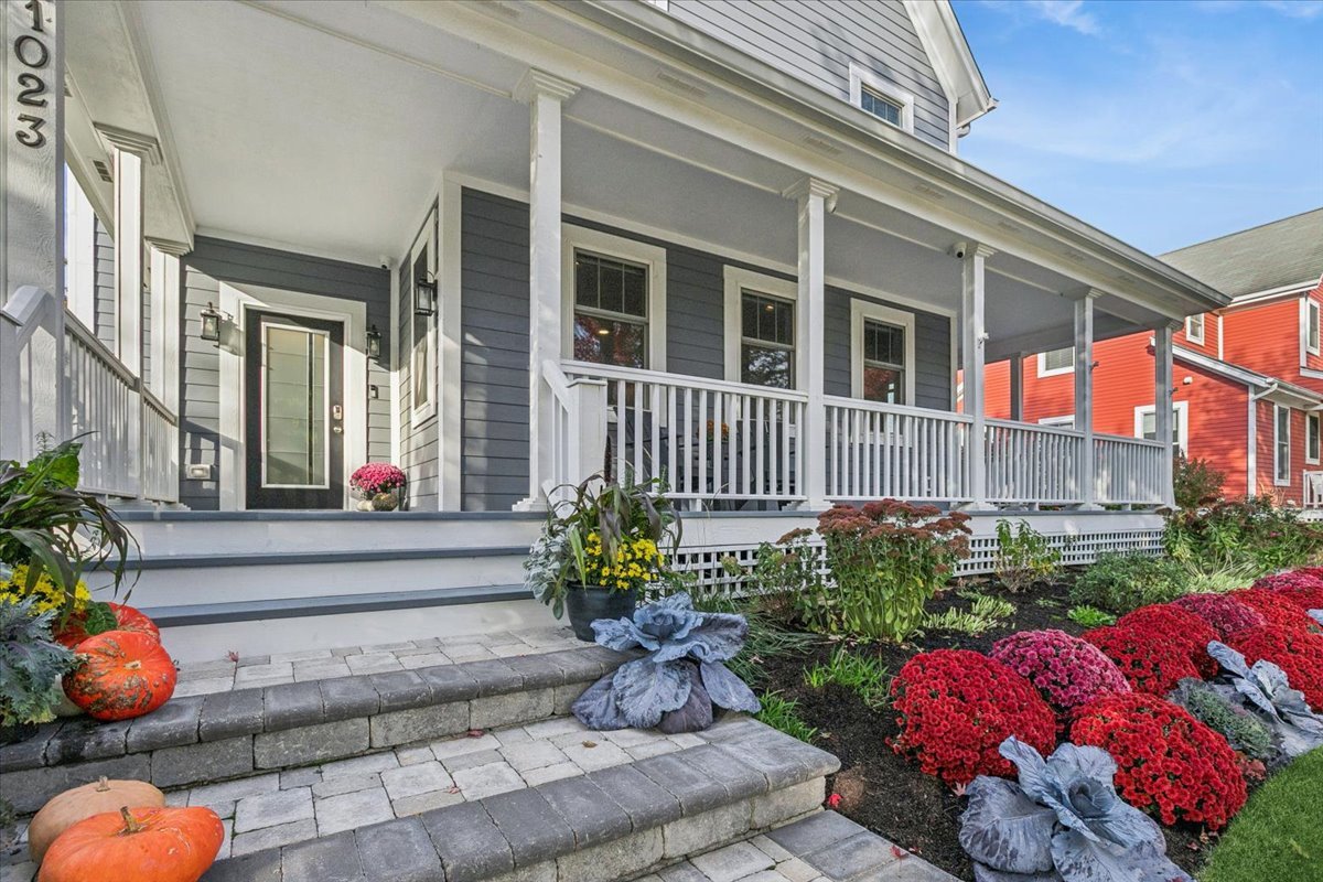 1023 Harris Road, Grayslake, IL 60030