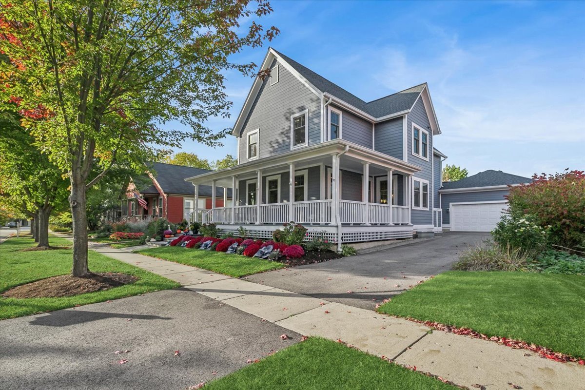 1023 Harris Road, Grayslake, IL 60030