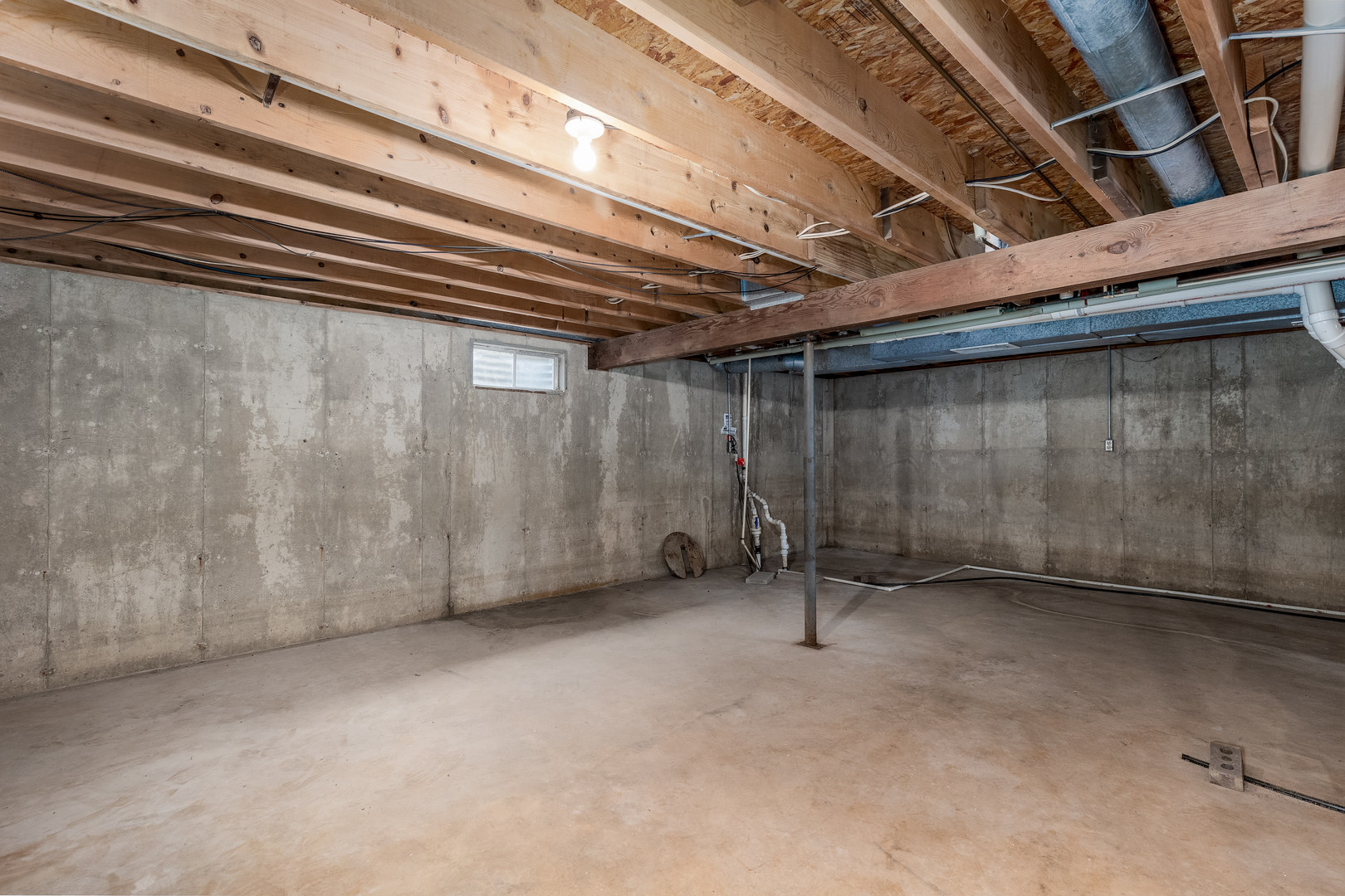 1001 4H Road, Ottawa, IL 61350