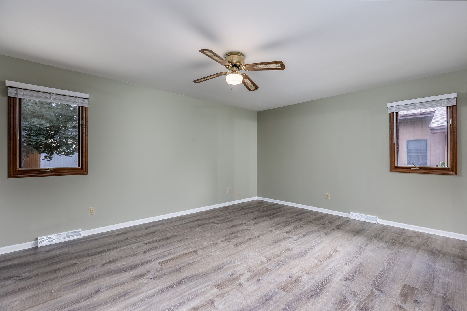 1001 4H Road, Ottawa, IL 61350