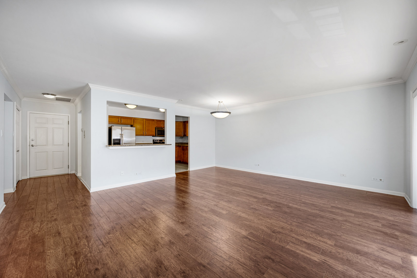 4900 Forest Avenue #204, Downers Grove, IL 60515