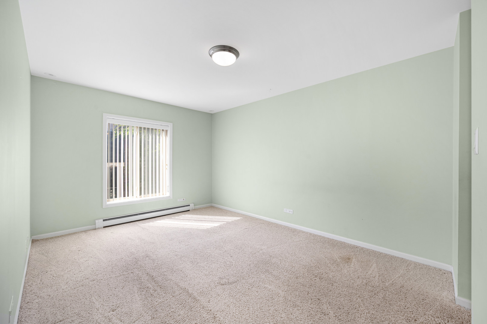 4900 Forest Avenue #204, Downers Grove, IL 60515