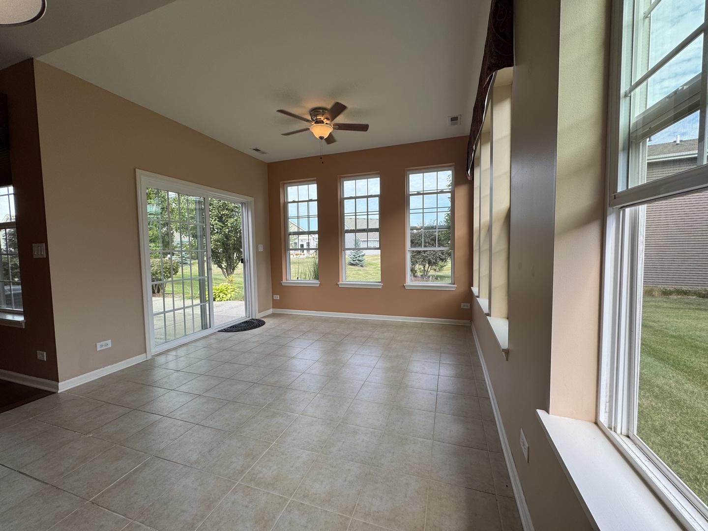 870 Prescott Lane, Pingree Grove, IL 60140