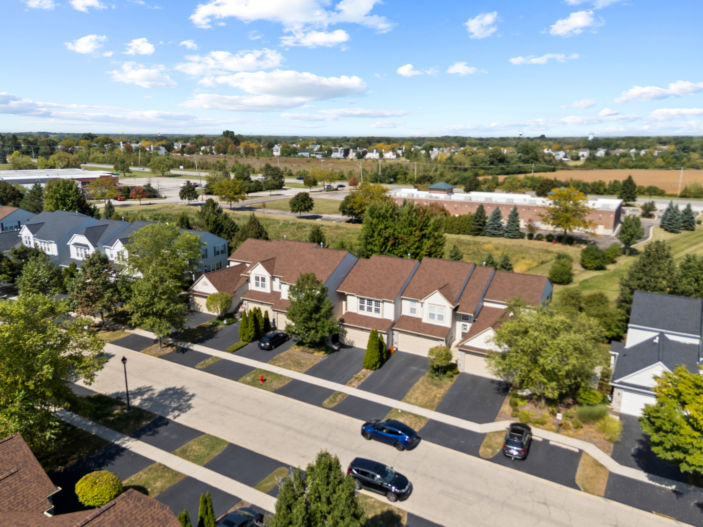 124 W Buckingham Drive, Round Lake, IL 60073