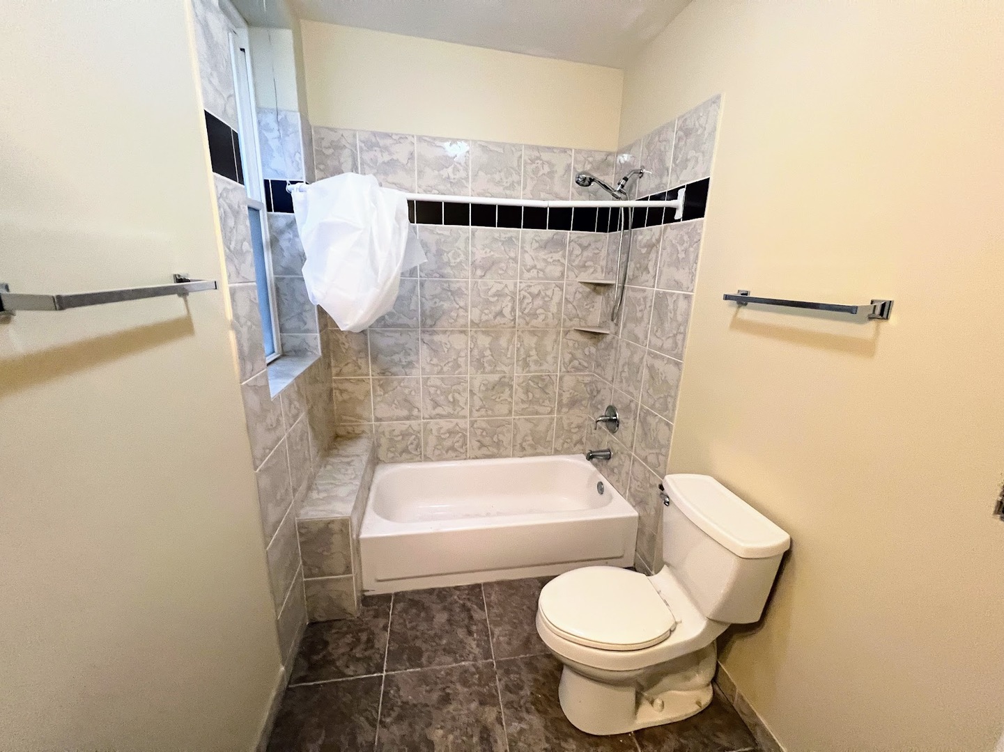 4656 N Central Park Avenue #2N, Chicago, IL 60625