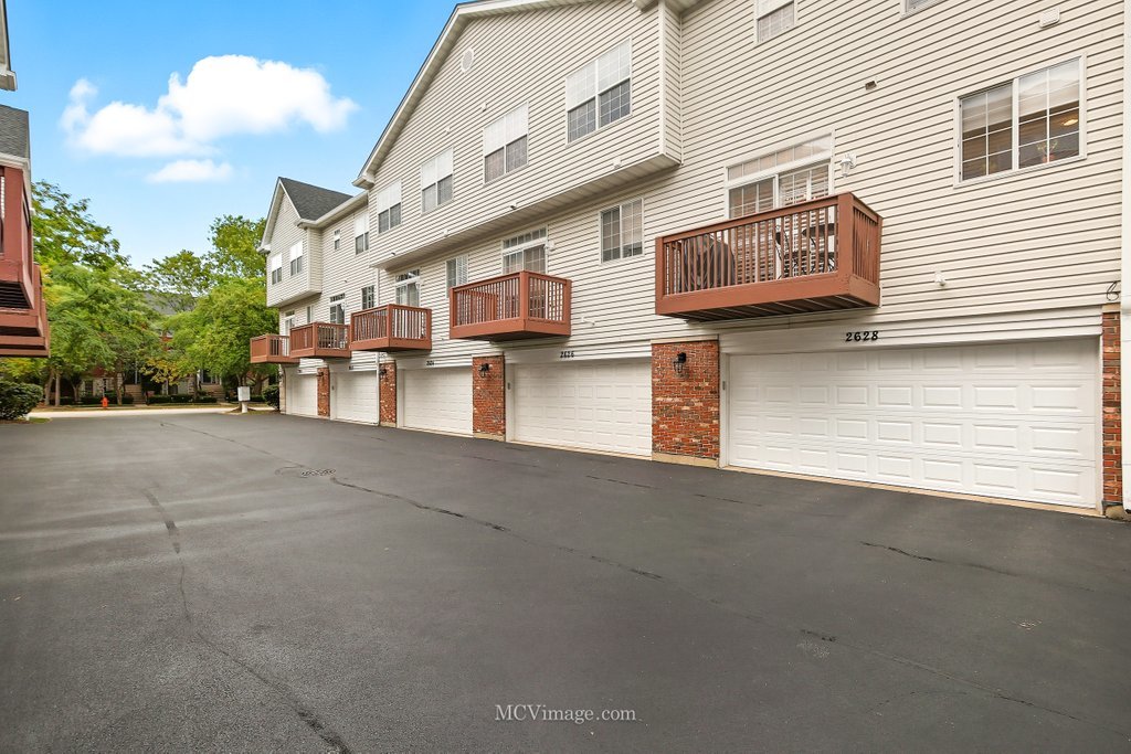 2628 Blakely Lane, Naperville, IL 60540