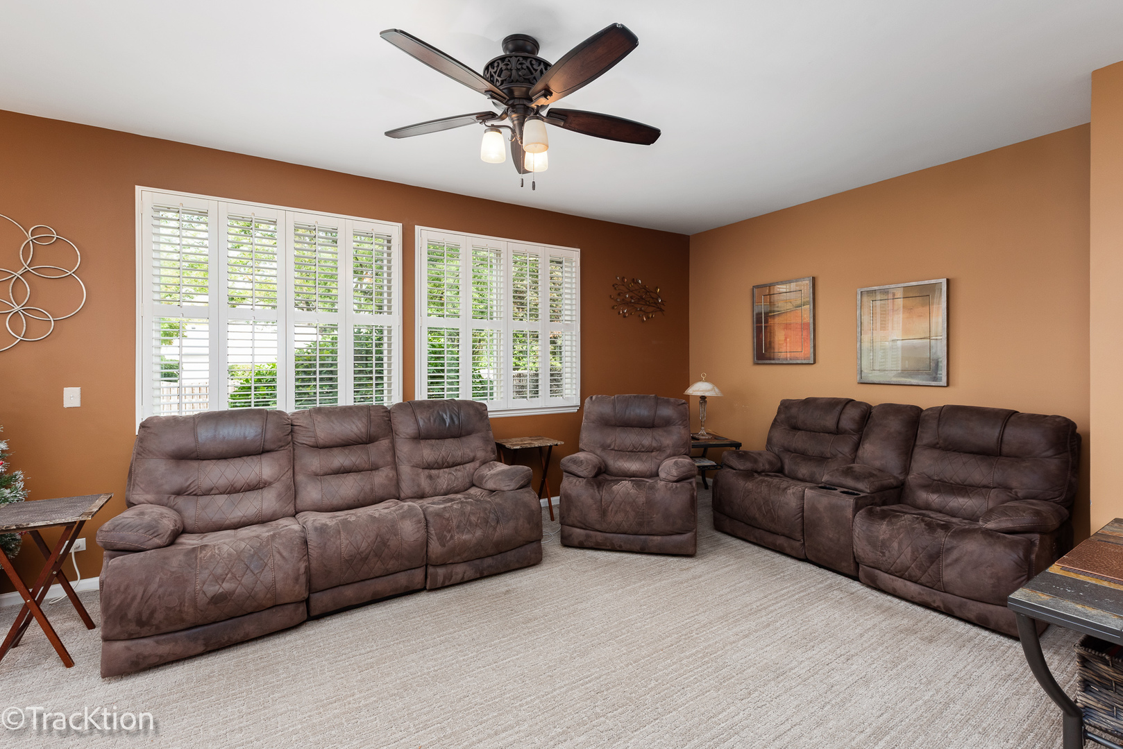 498 Capital Lane, Gurnee, IL 60031