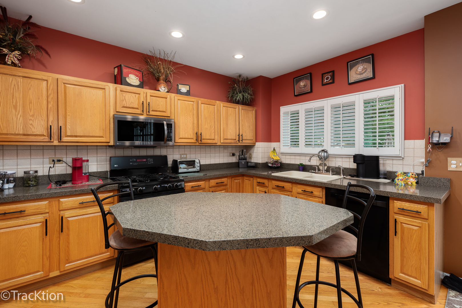 498 Capital Lane, Gurnee, IL 60031