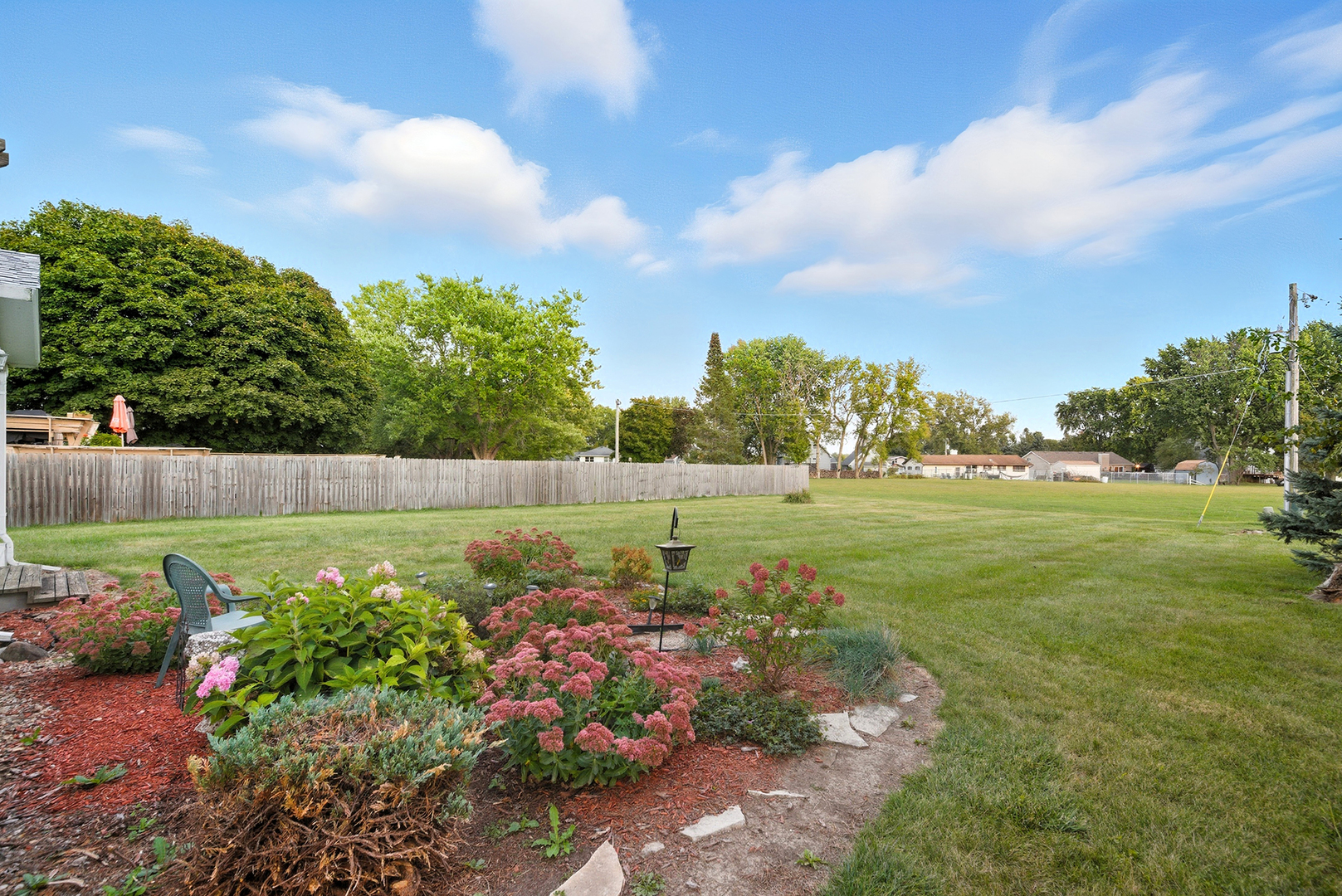 1203 Holiday Drive, Somonauk, IL 60552