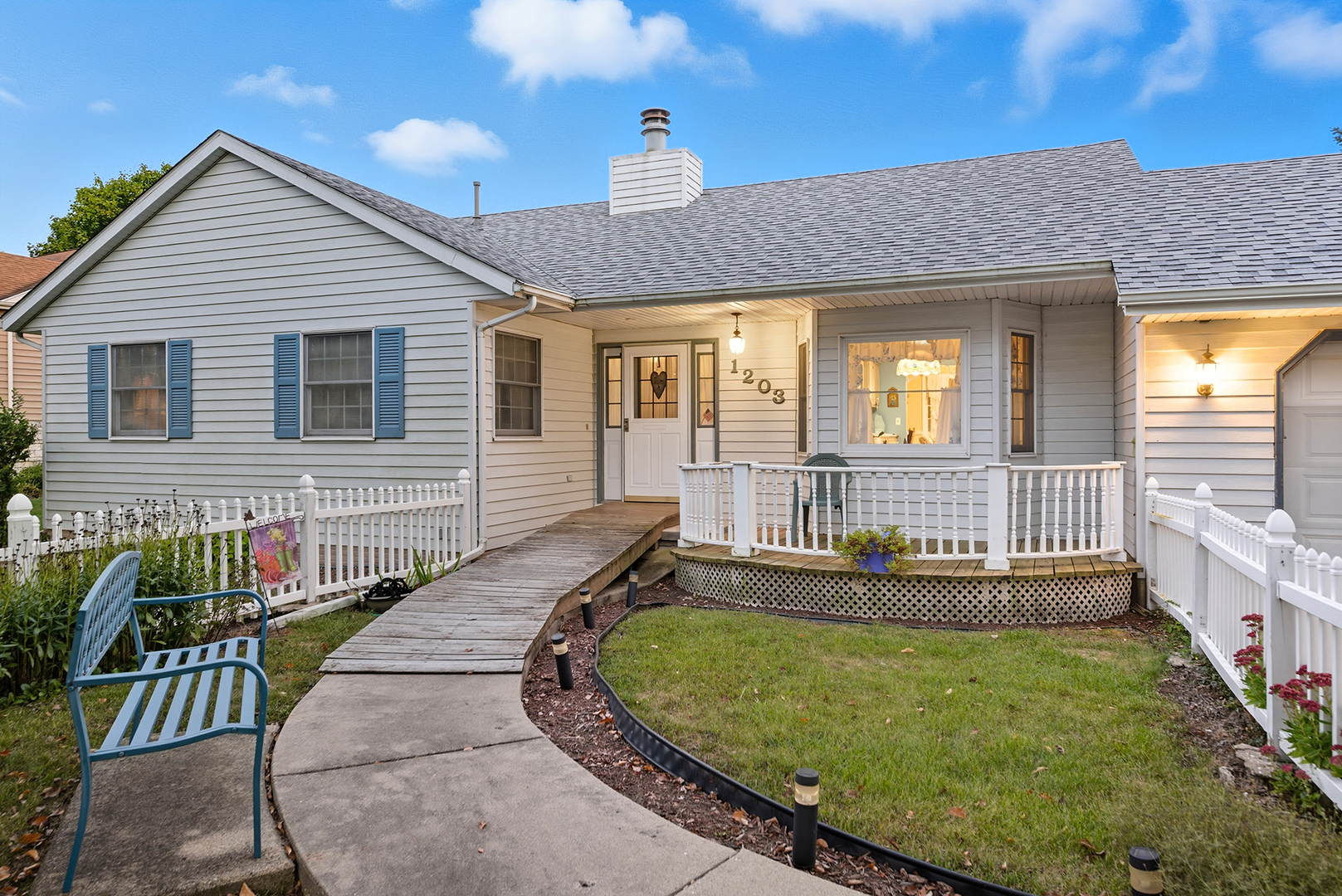 1203 Holiday Drive, Somonauk, IL 60552