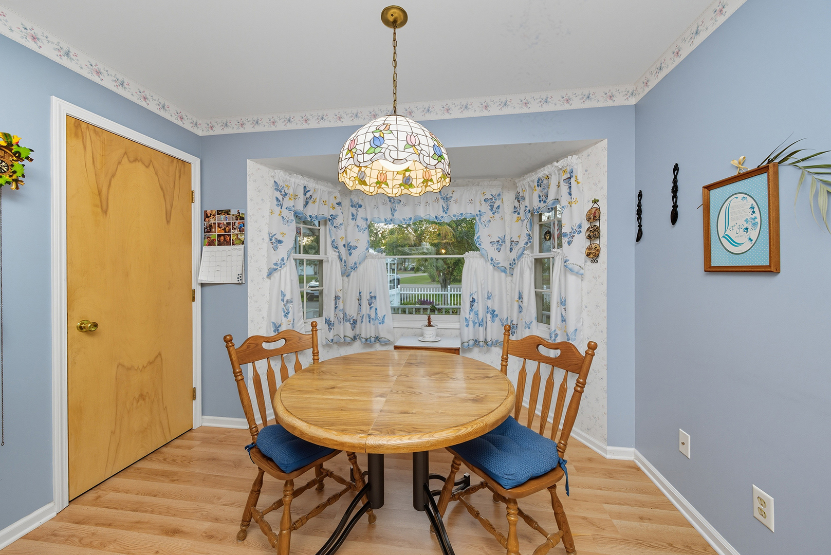 1203 Holiday Drive, Somonauk, IL 60552