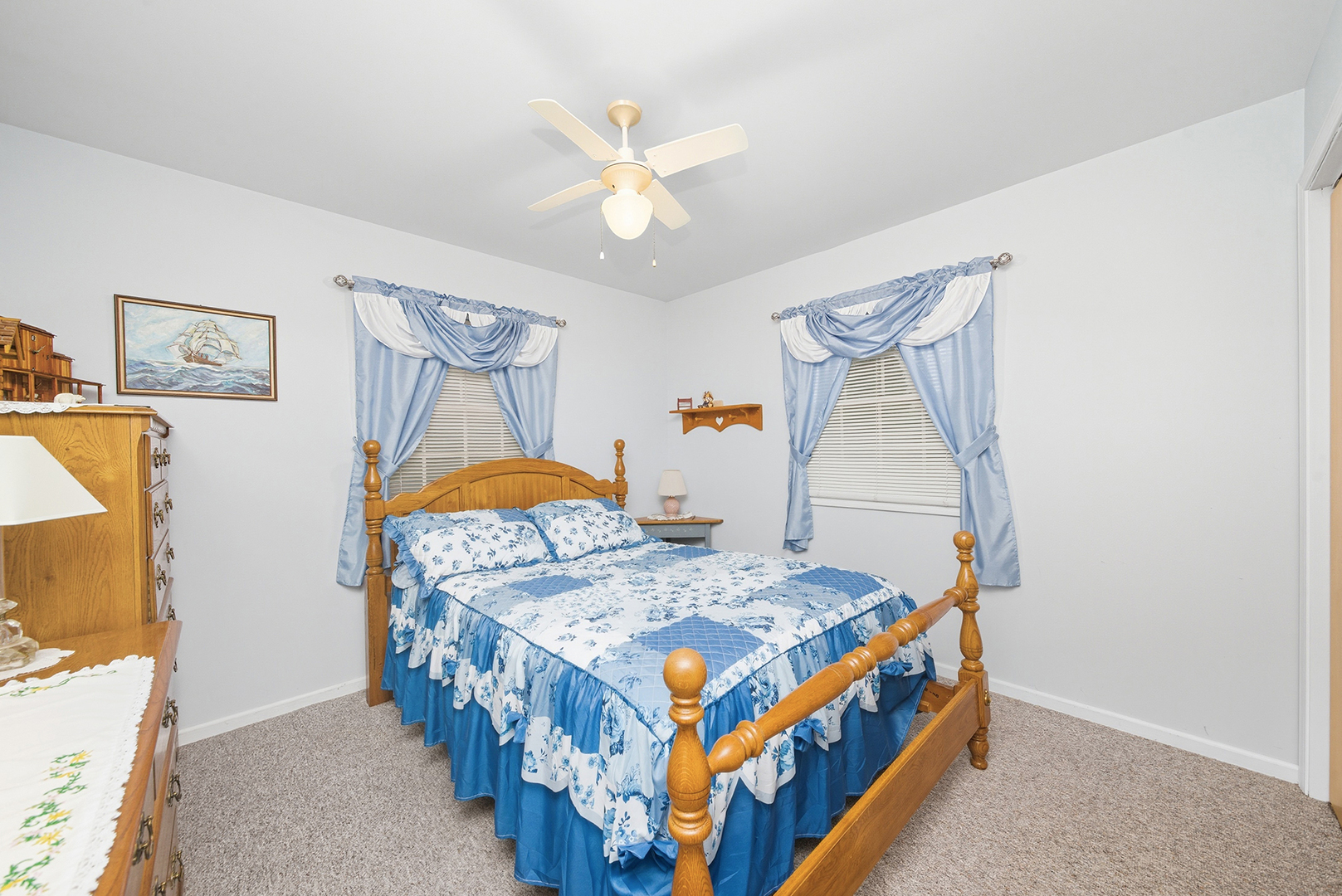 1203 Holiday Drive, Somonauk, IL 60552