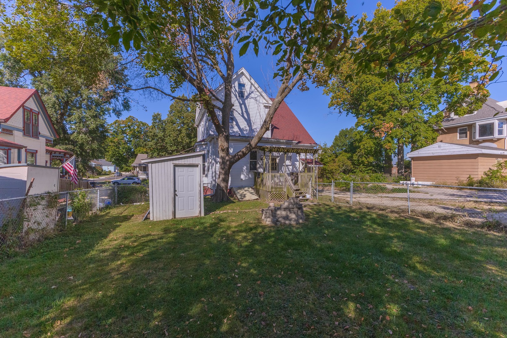 904 S Madison Street, Bloomington, IL 61701