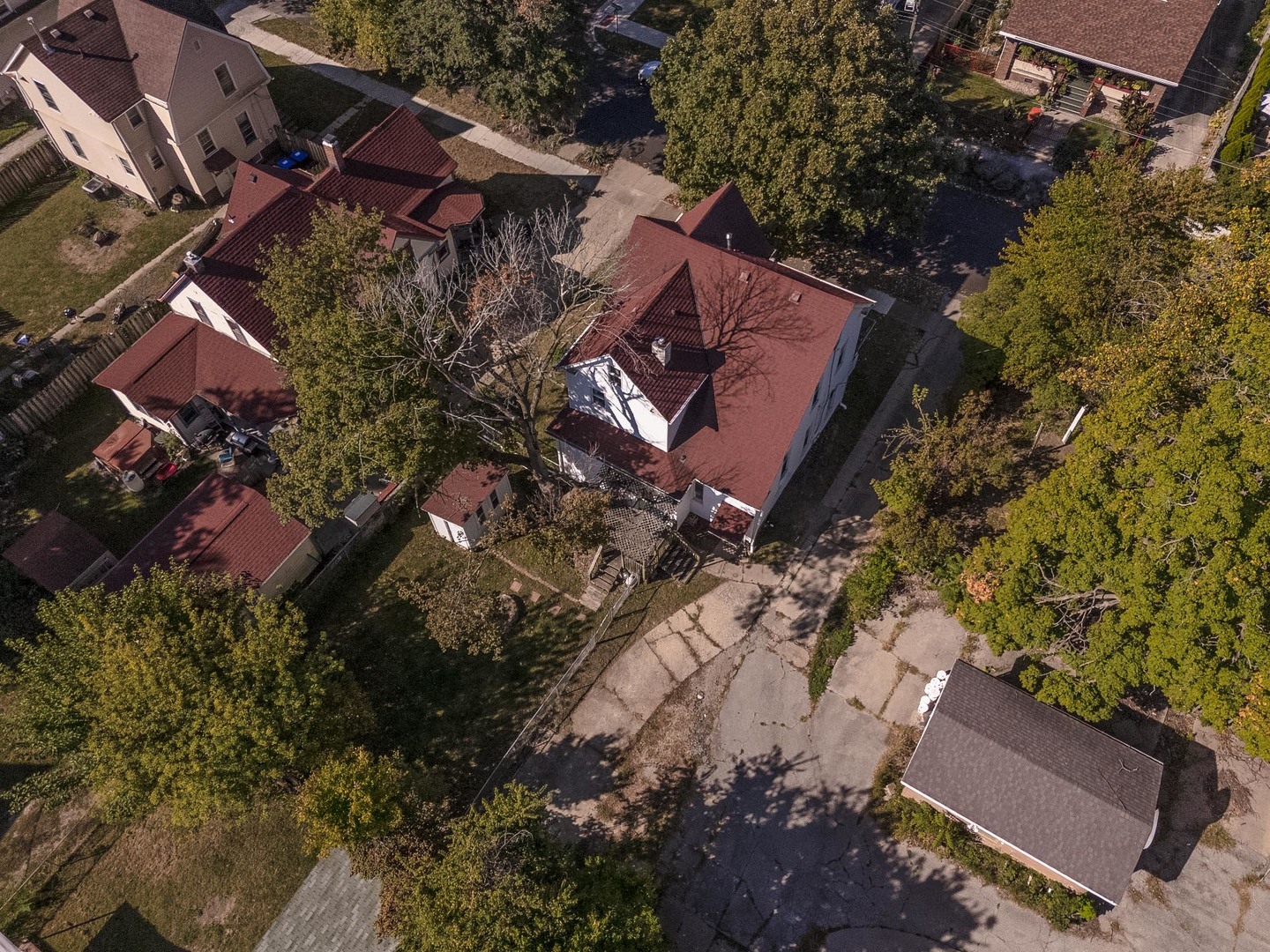 904 S Madison Street, Bloomington, IL 61701