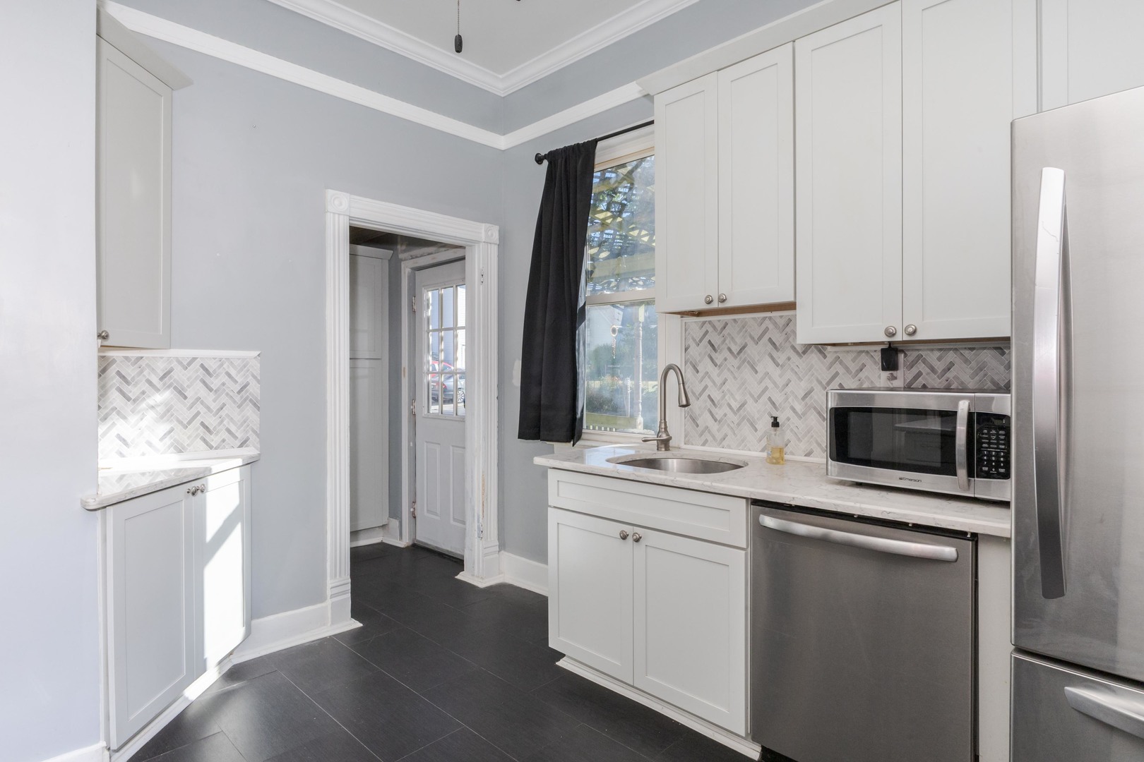 904 S Madison Street, Bloomington, IL 61701