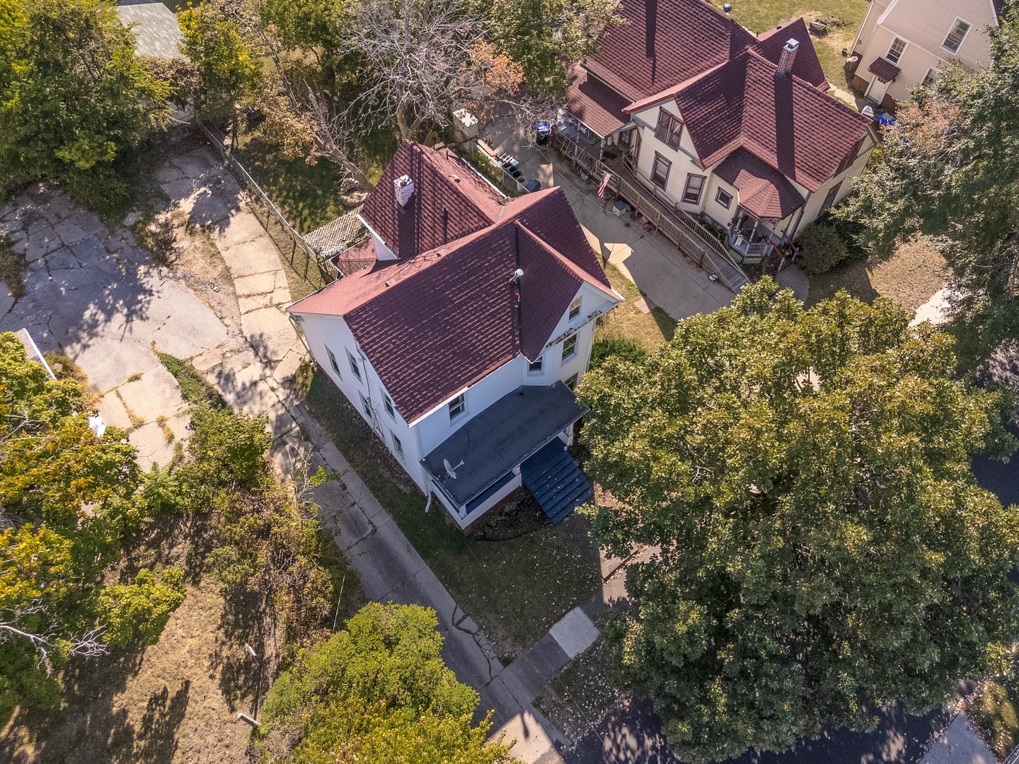 904 S Madison Street, Bloomington, IL 61701