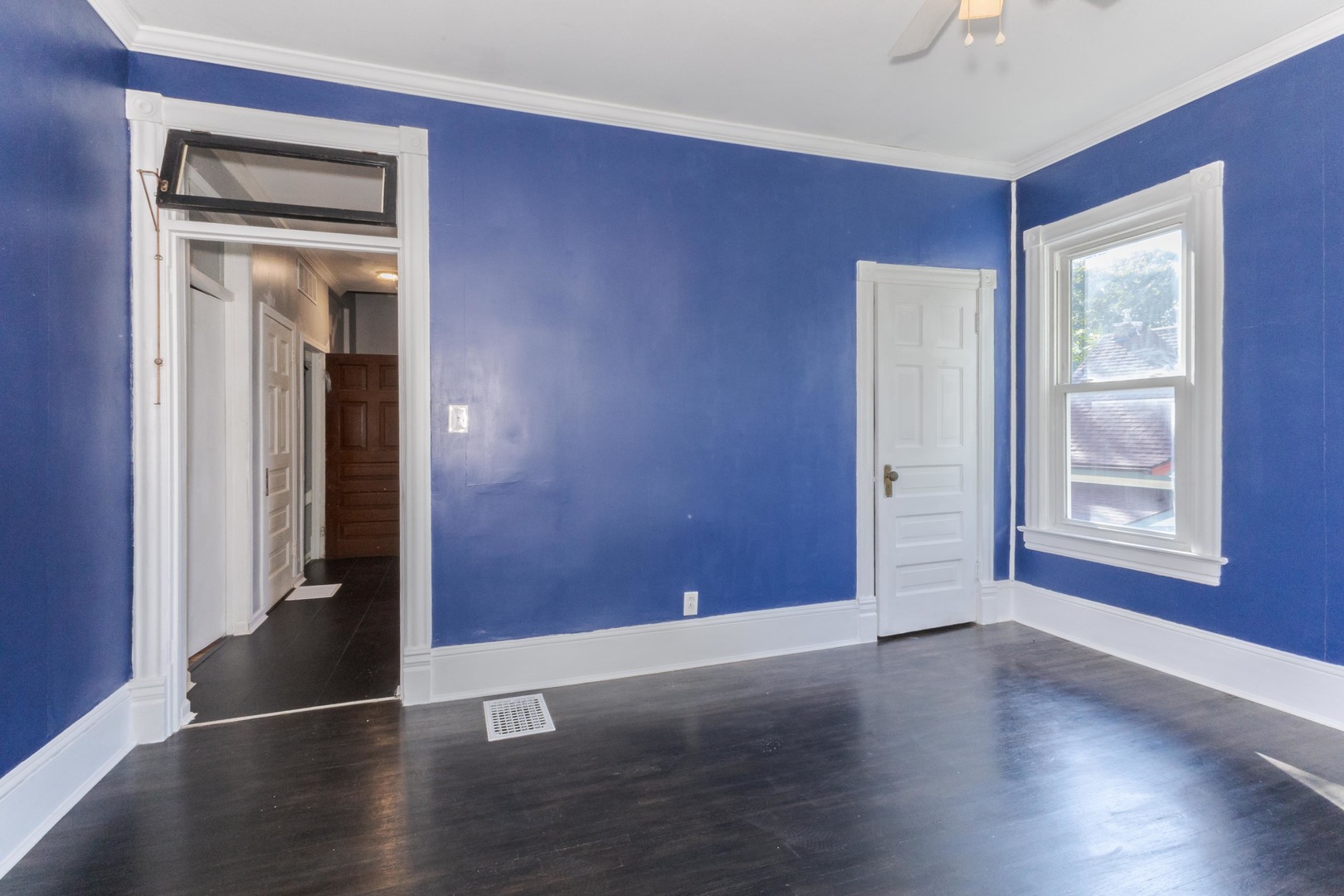 904 S Madison Street, Bloomington, IL 61701