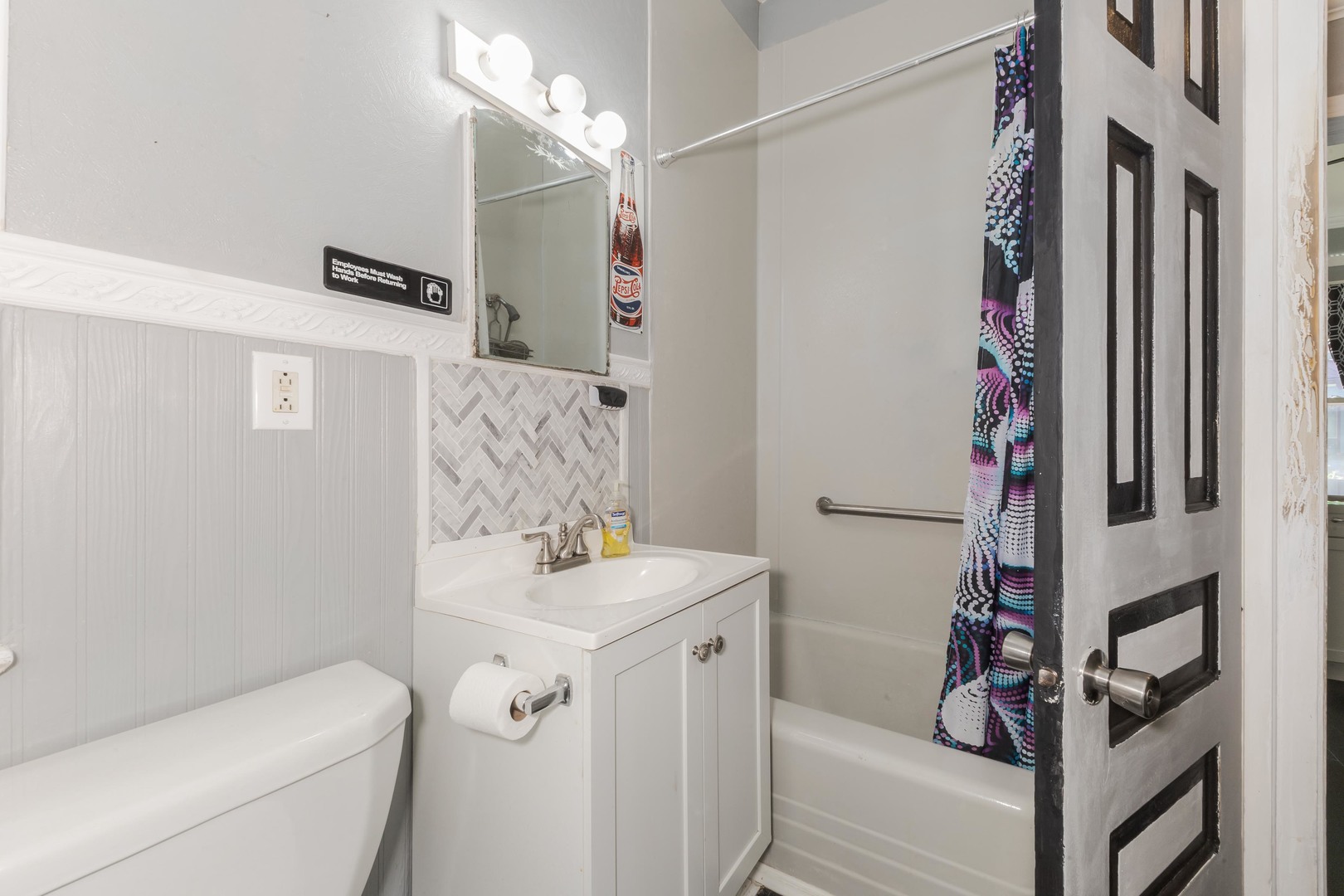 904 S Madison Street, Bloomington, IL 61701