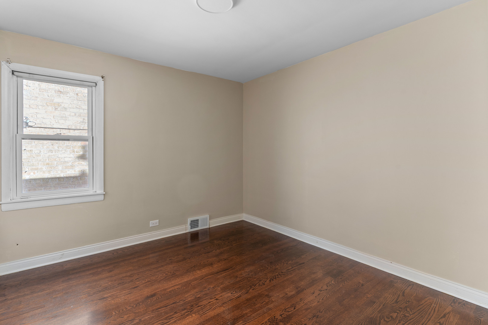 5345 N Neva Avenue, Chicago, IL 60656