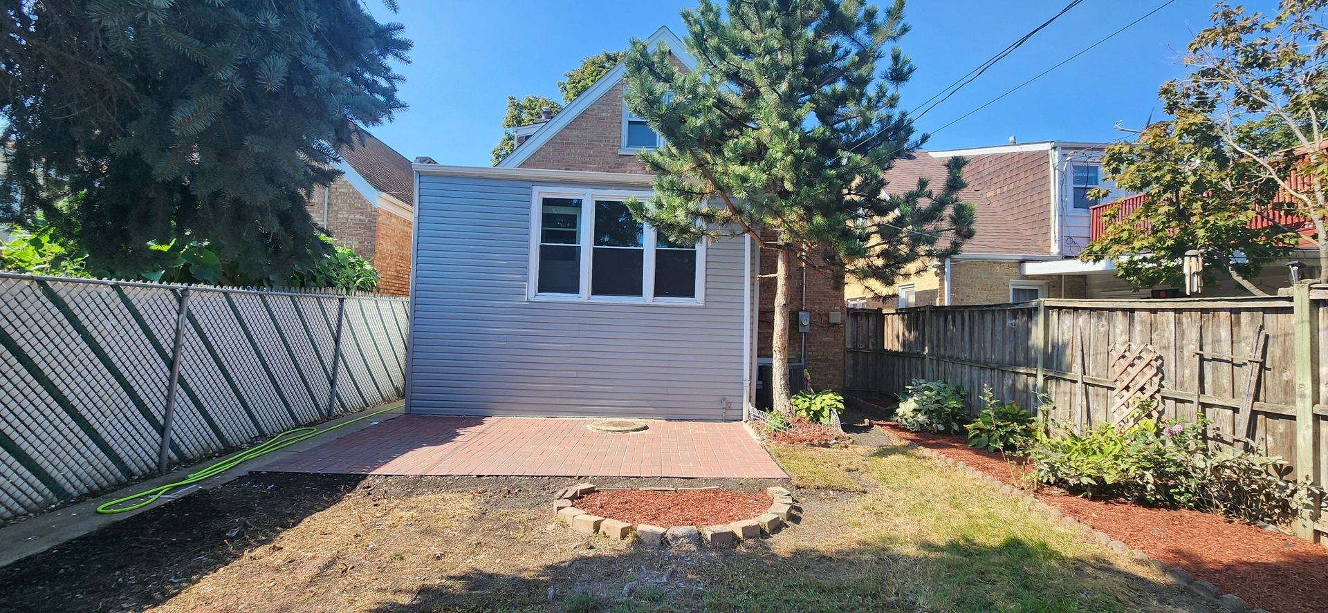 5345 N Neva Avenue, Chicago, IL 60656