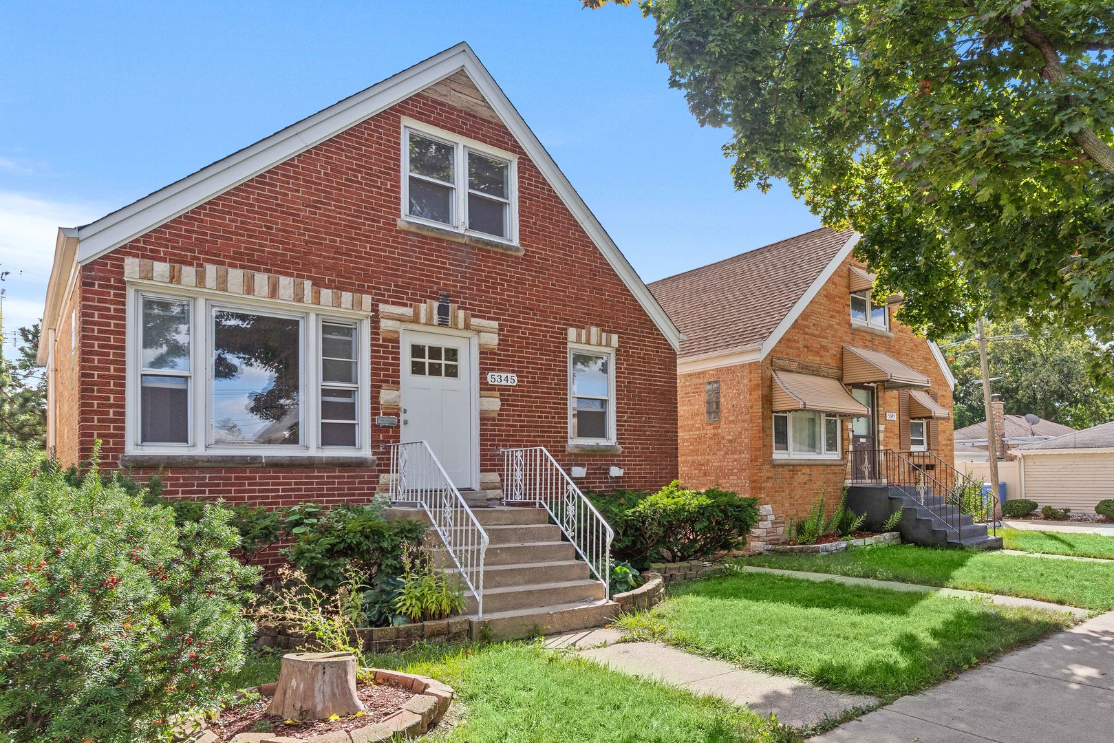 5345 N Neva Avenue, Chicago, IL 60656
