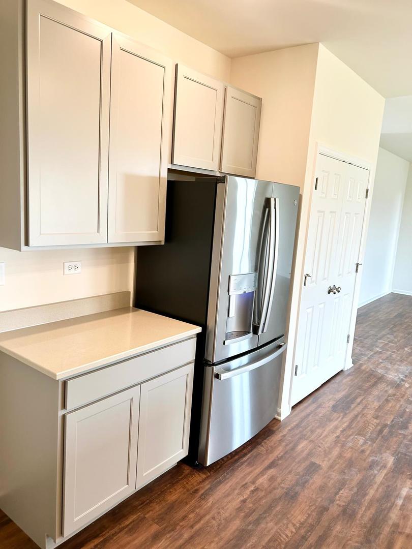 2310 Truman Trail, McHenry, IL 60051