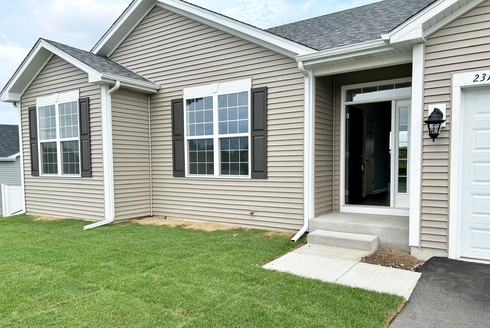 2310 Truman Trail, McHenry, IL 60051