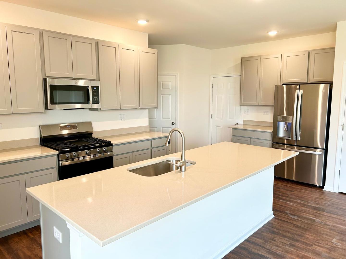 2310 Truman Trail, McHenry, IL 60051