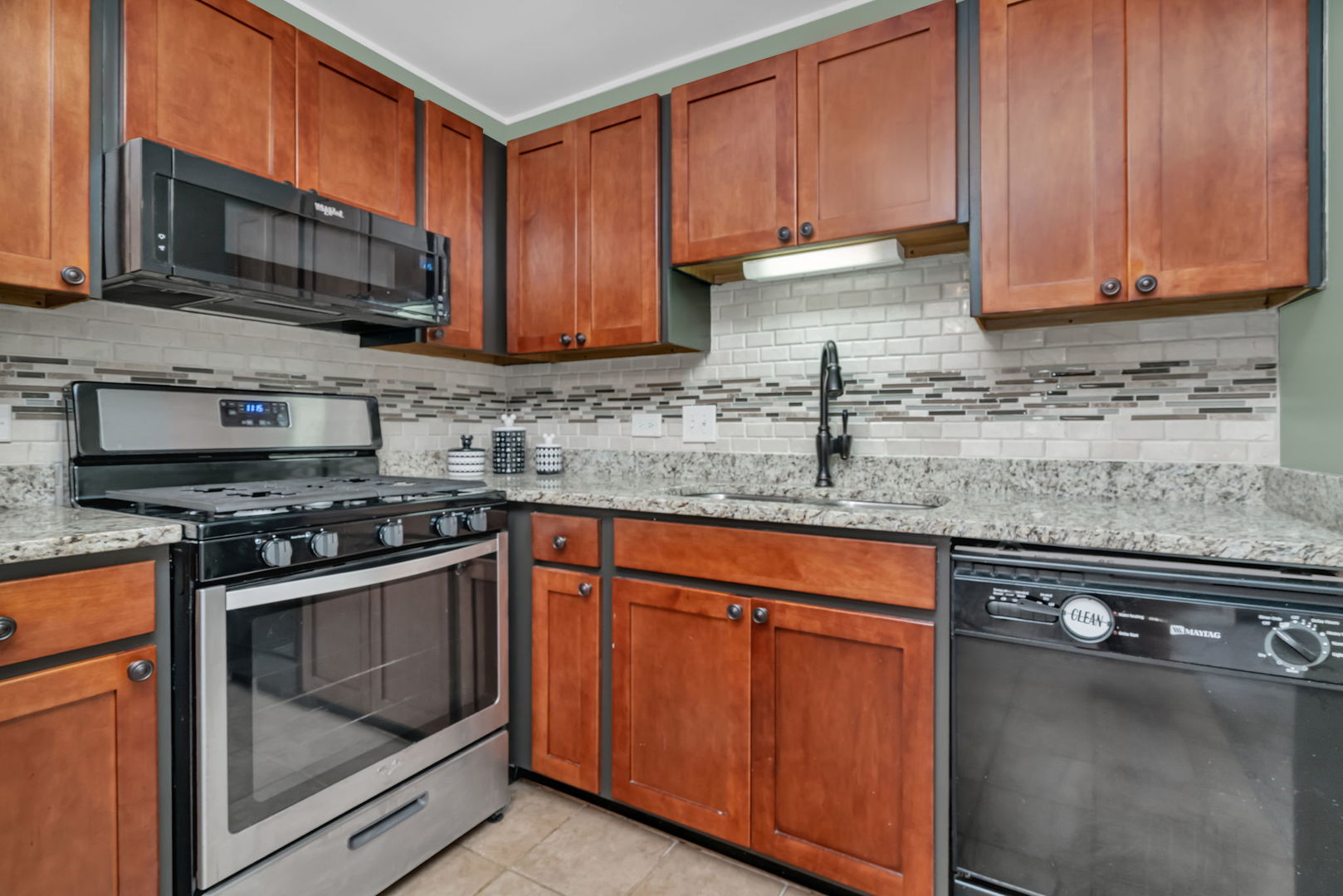 1332 Mc Dowell Road #104, Naperville, IL 60563