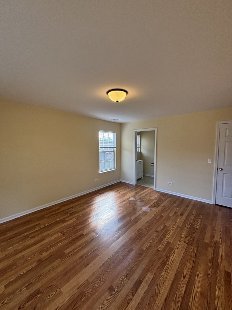 1163 N Red Oak Circle #4, Round Lake Beach, IL 60073