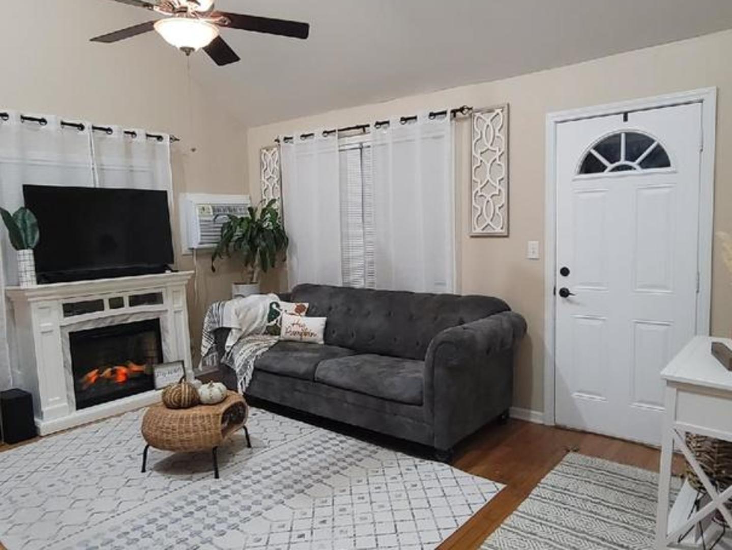 6N897 Roosevelt Avenue, St. Charles, IL 60174