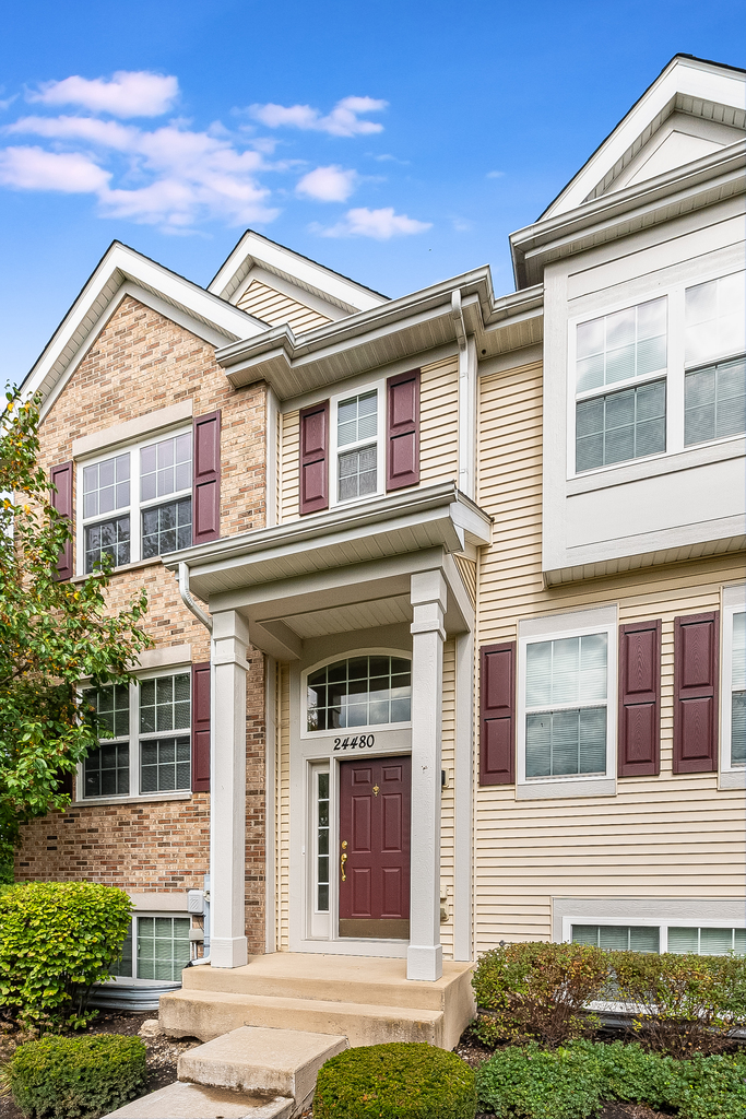 24480 John Adams Drive, Plainfield, IL 60544