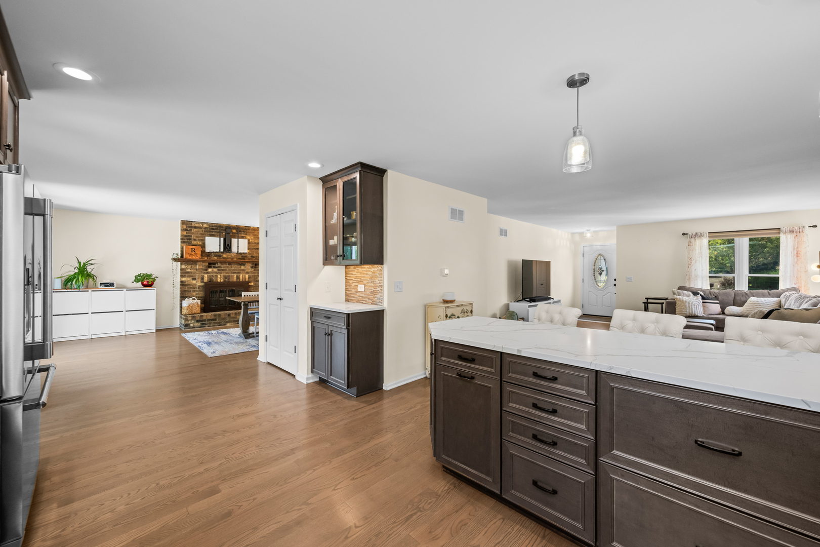 0S579 Robbins Street, Winfield, IL 60190