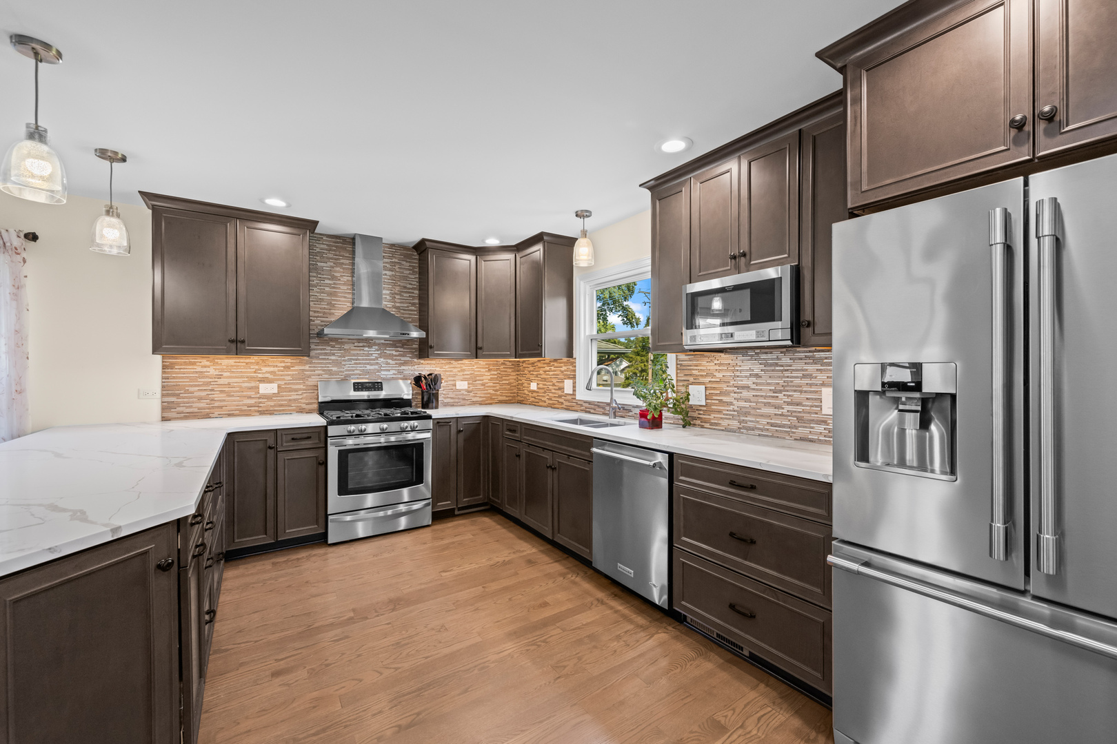 0S579 Robbins Street, Winfield, IL 60190