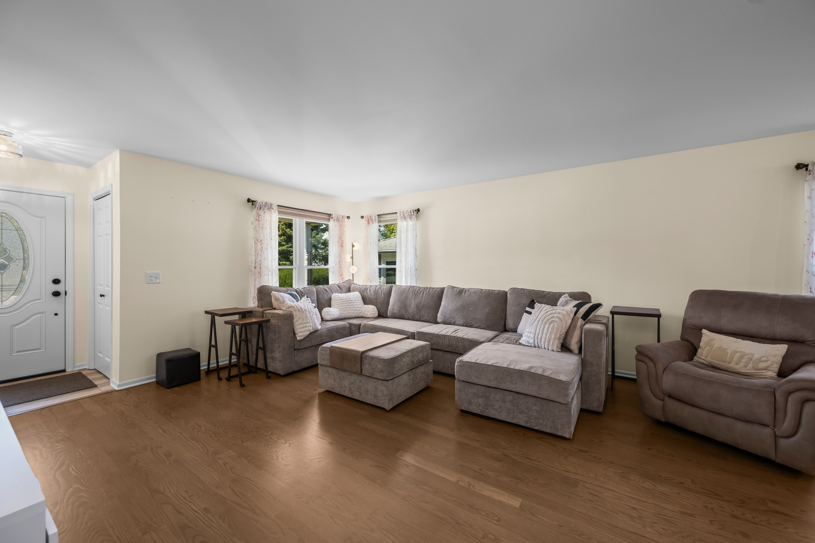 0S579 Robbins Street, Winfield, IL 60190