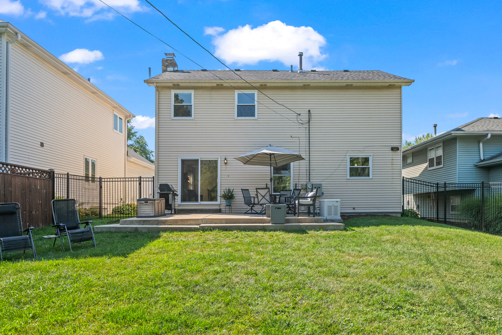 0S579 Robbins Street, Winfield, IL 60190