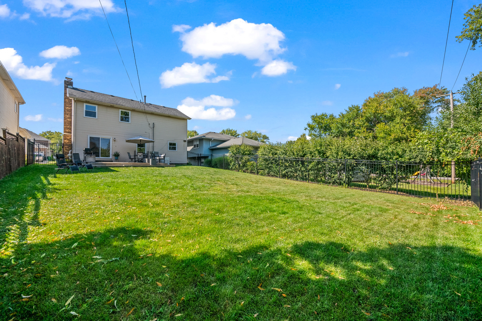 0S579 Robbins Street, Winfield, IL 60190