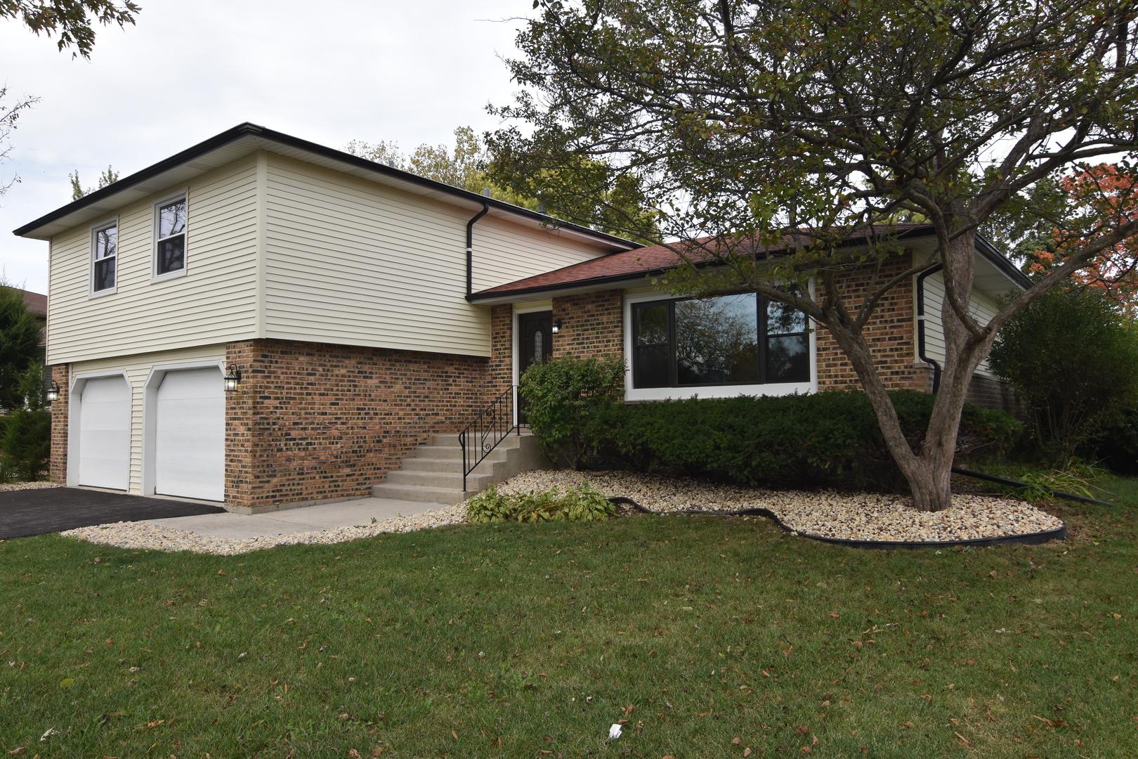 22119 Hillside Drive, Richton Park, IL 60471