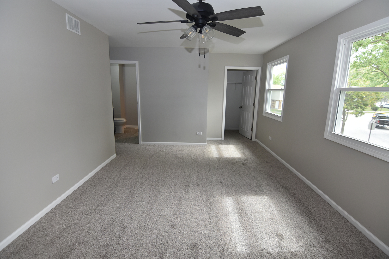 22119 Hillside Drive, Richton Park, IL 60471