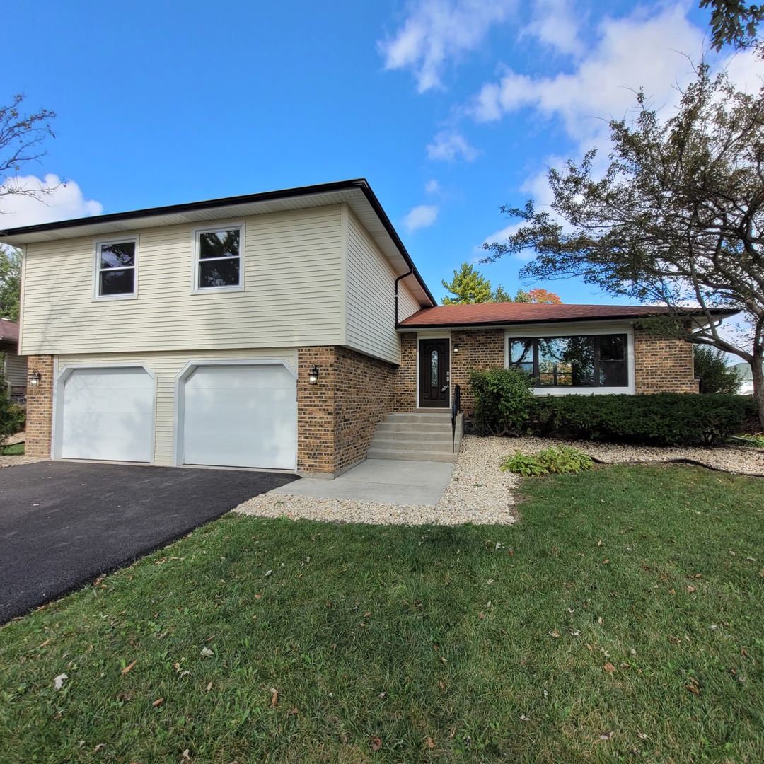 22119 Hillside Drive, Richton Park, IL 60471