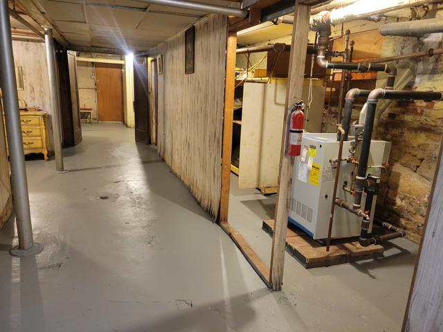 7125 S Cornell Avenue, Chicago, IL 60649