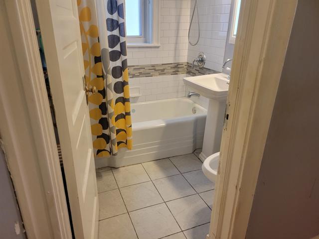 7125 S Cornell Avenue, Chicago, IL 60649