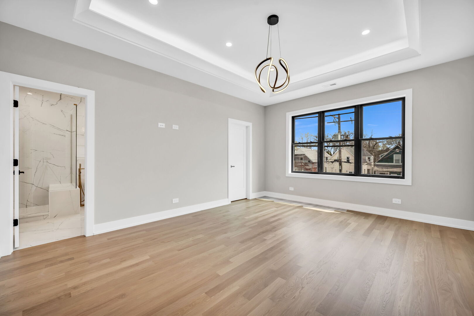 3903 N Drake Avenue, Chicago, IL 60618