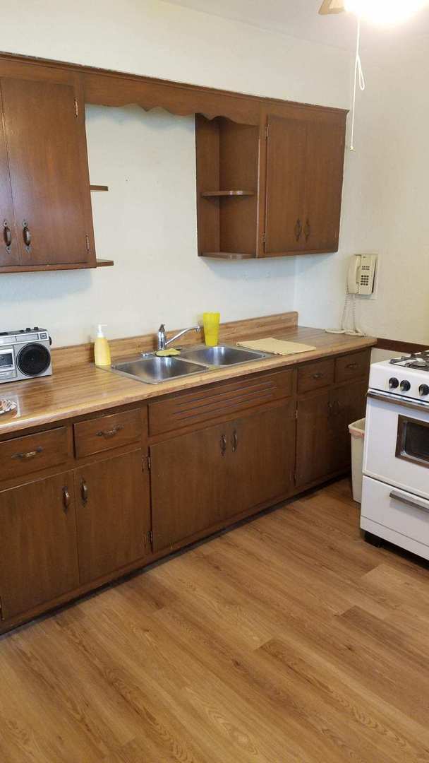 426 S Adeline Avenue, Addison, IL 60101