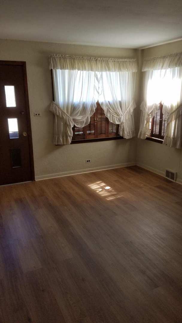 426 S Adeline Avenue, Addison, IL 60101