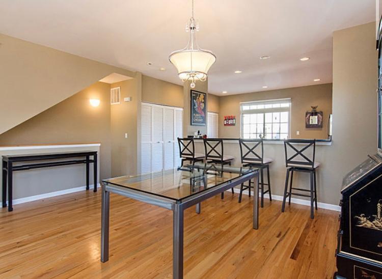 7426 W Fullerton Avenue, Elmwood Park, IL 60707